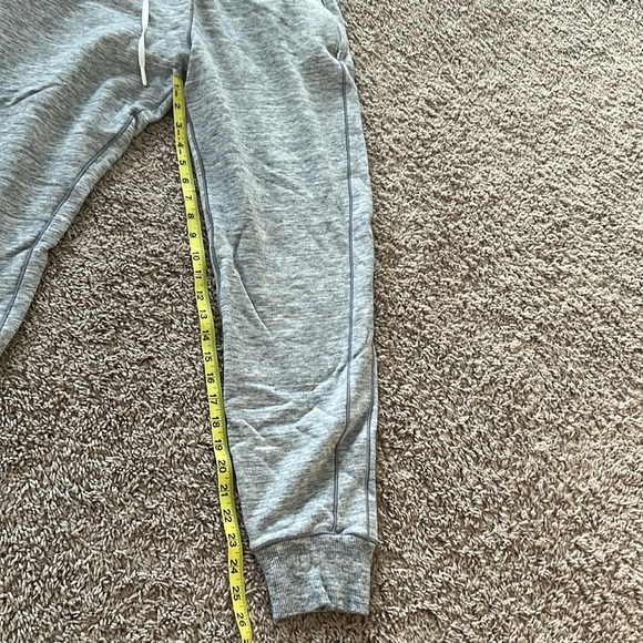 Lululemon joggers - Picture 7 of 7
